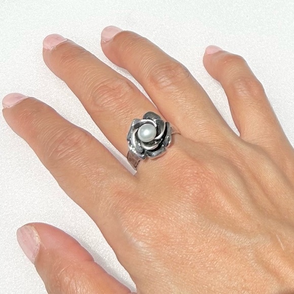 Vintage Marked 925 Israel Freshwater Pearl Rose Ring Size 8 Hammered Band - Picture 8 of 13
